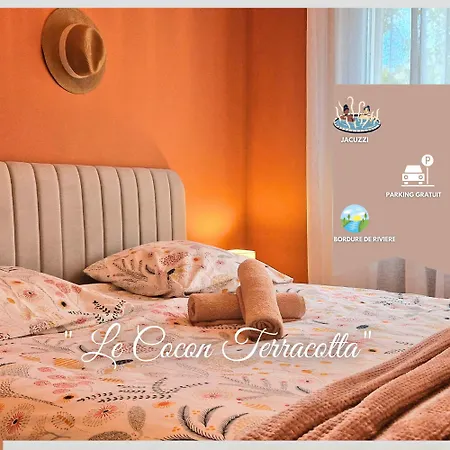 Le Cocon Terracotta & *